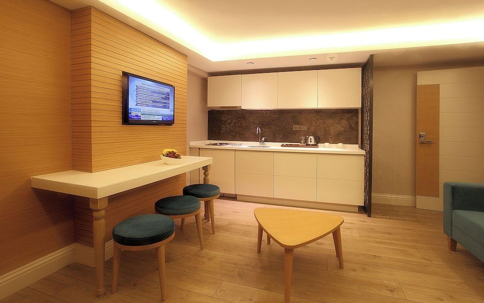 Kitchen Photo
