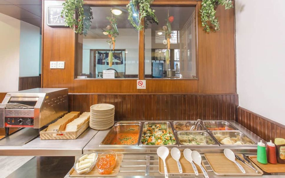 Buffet Photo