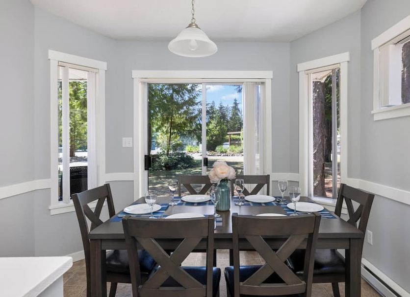 Dining room Photo
