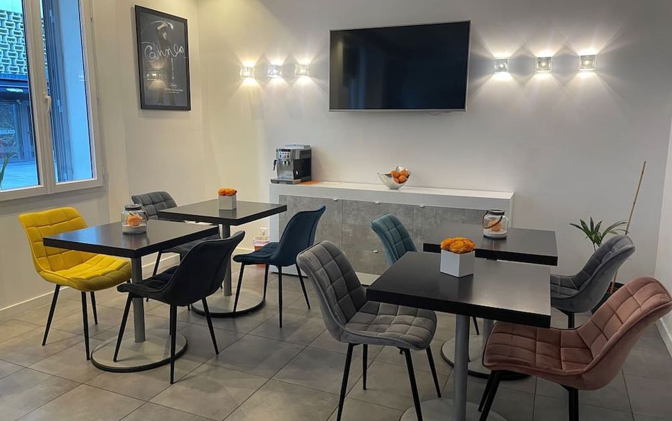 Dining room Photo