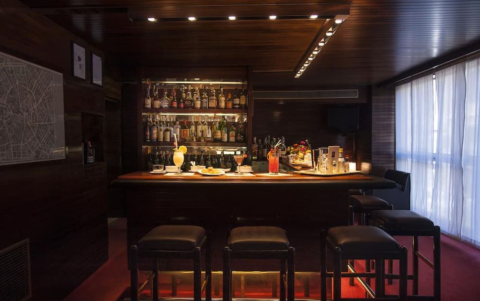 Bar Photo