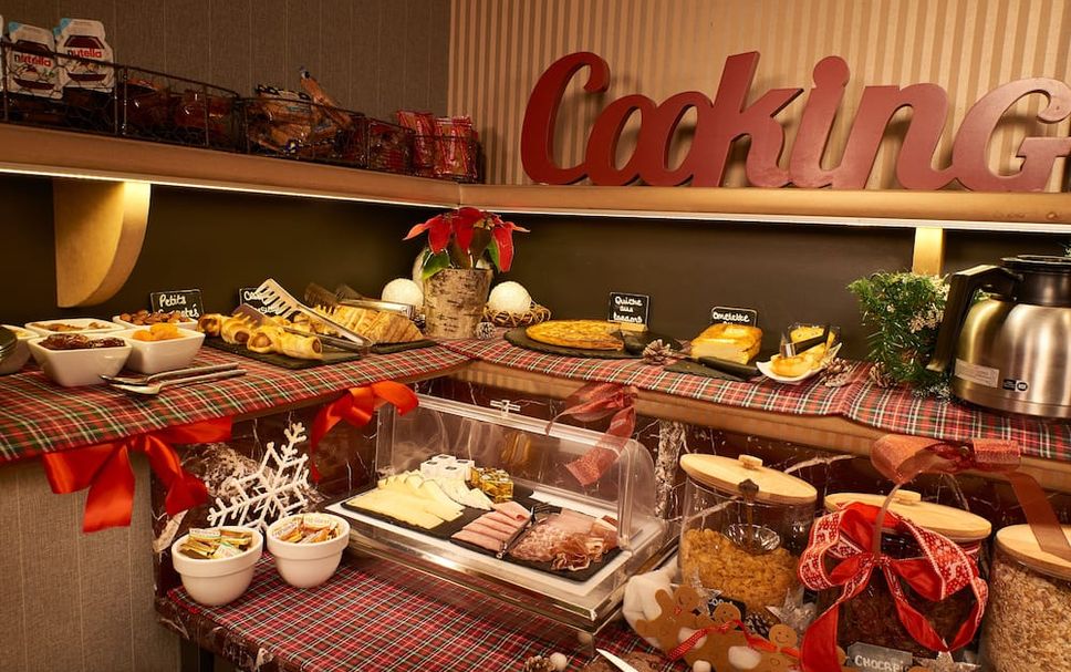 Buffet Photo
