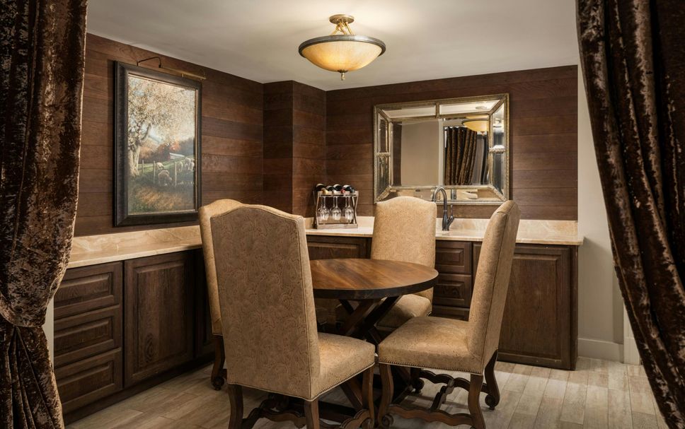 Dining room Photo