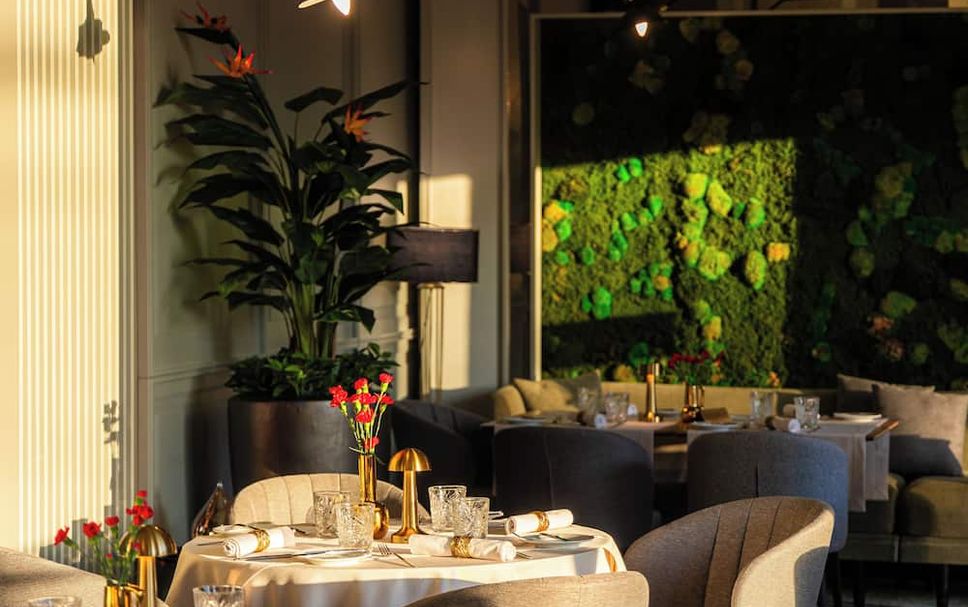 Restaurant Photo