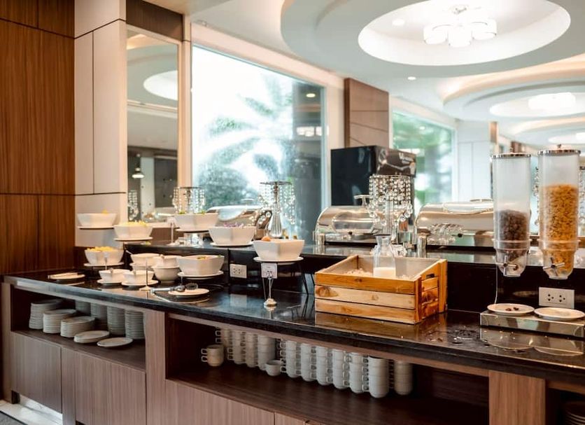 Buffet Photo