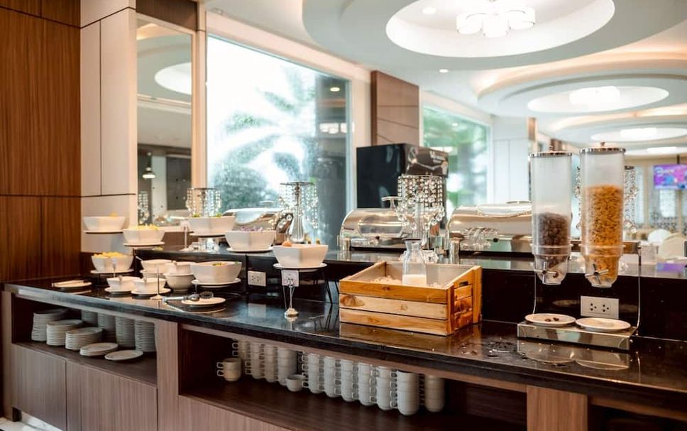 Buffet Photo