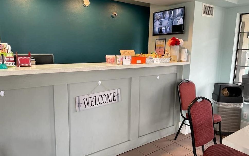 Front desk Photo
