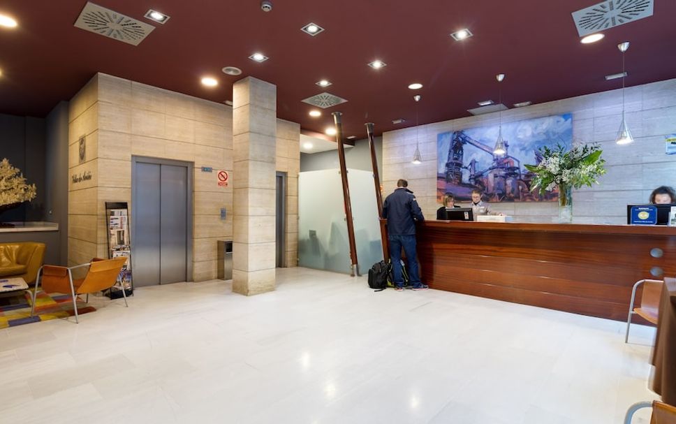 Front desk Photo