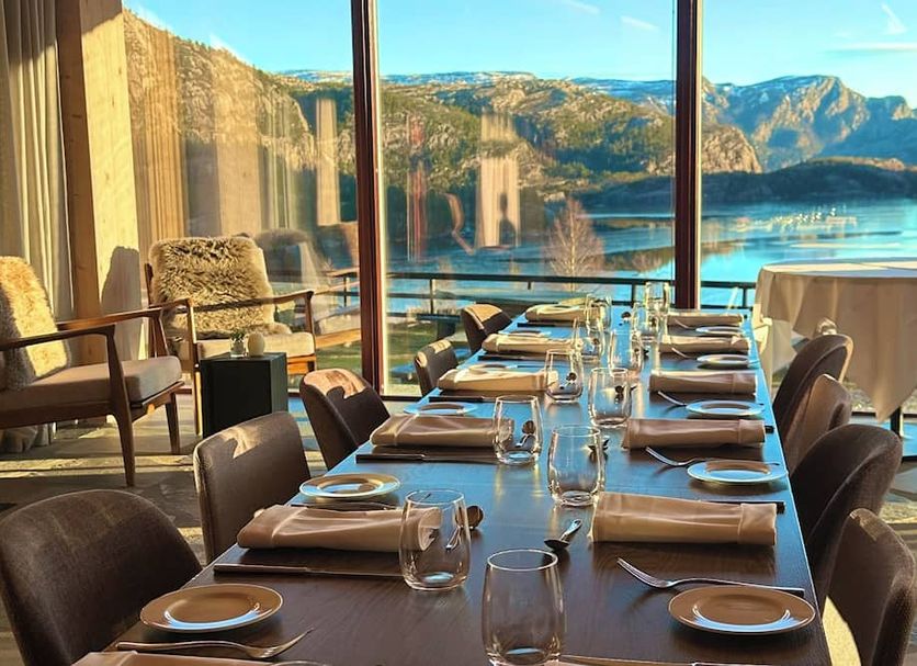 Restaurant Photo