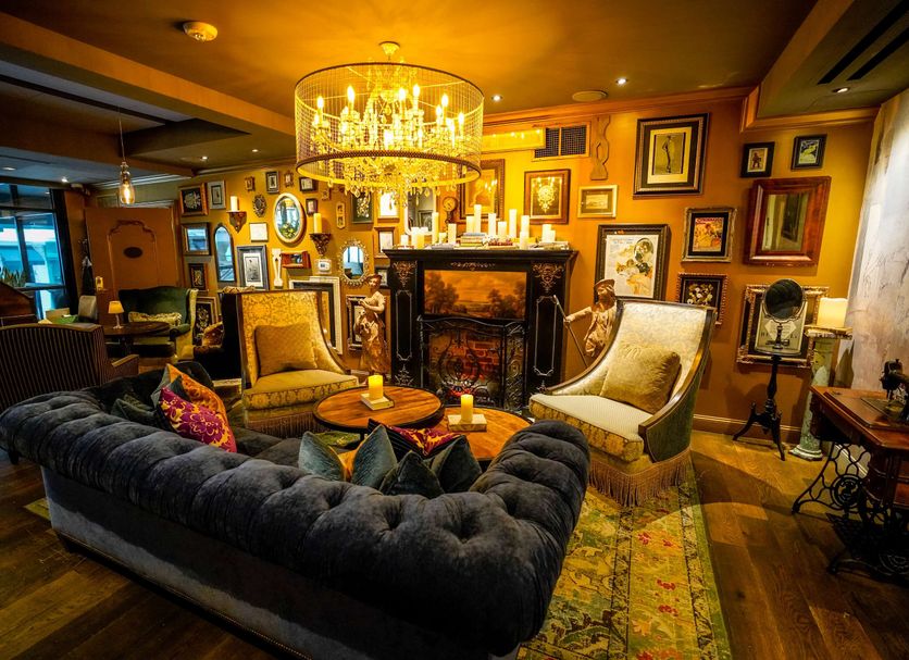 Lounge Photo
