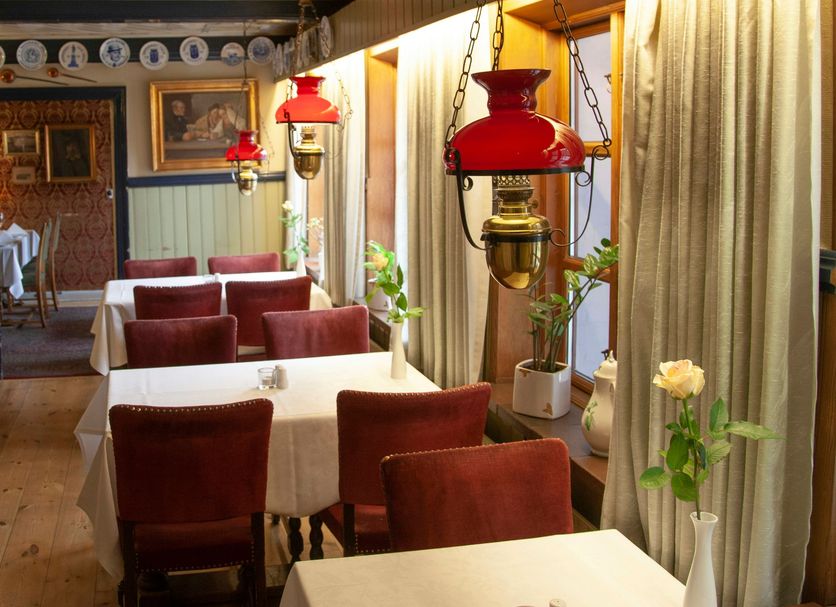 Restaurant Photo