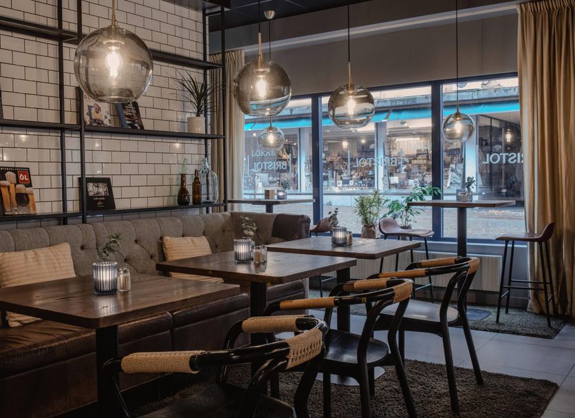 Restaurant Photo
