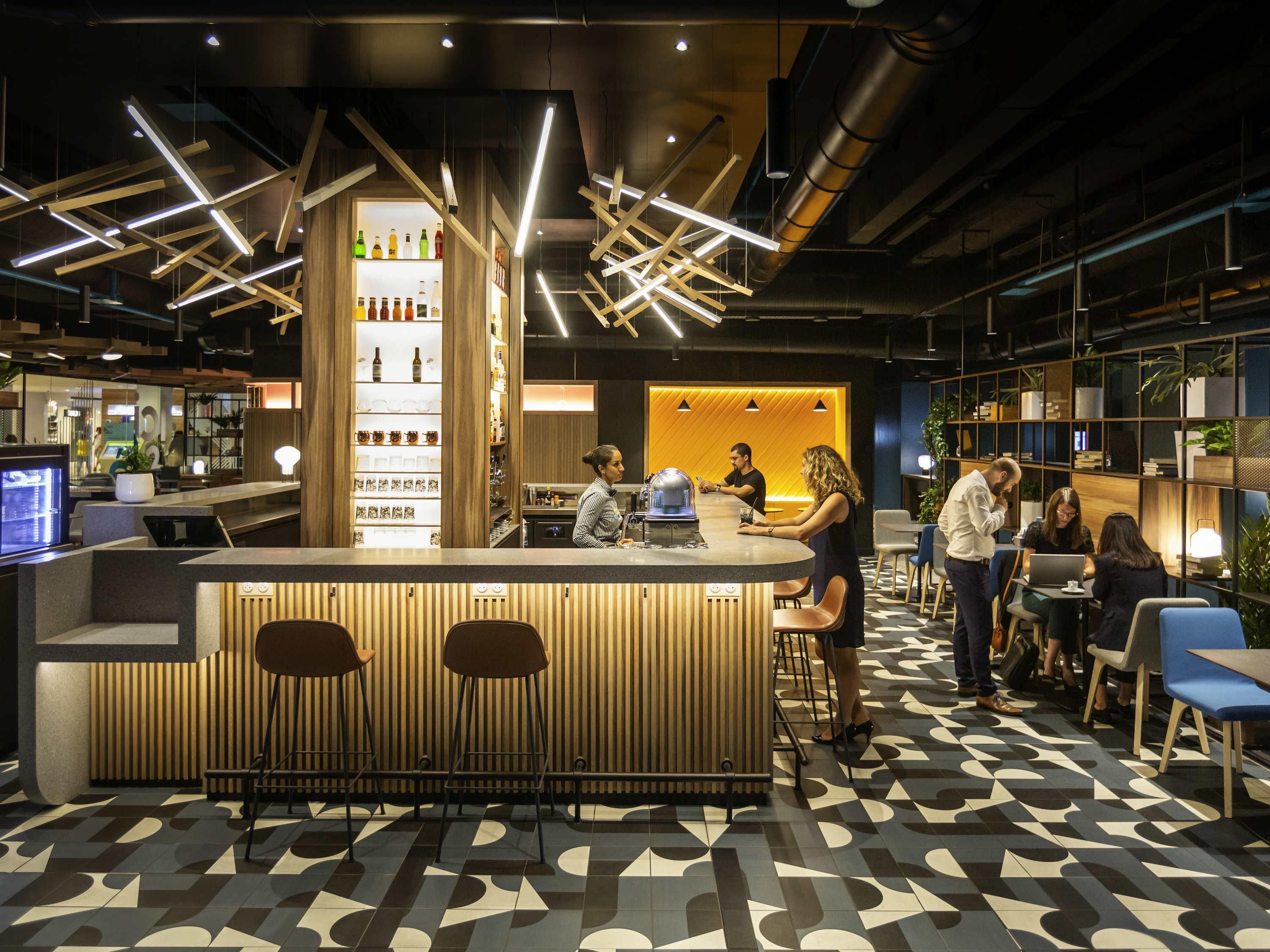 Bar