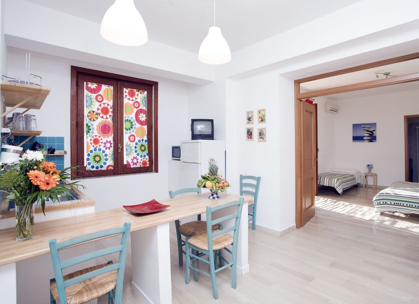 Dining room Photo
