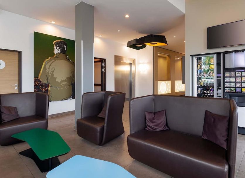 Lounge Photo