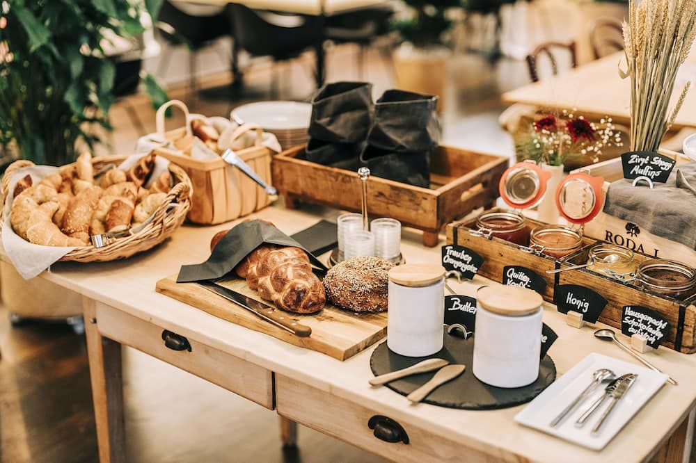 Buffet Photo