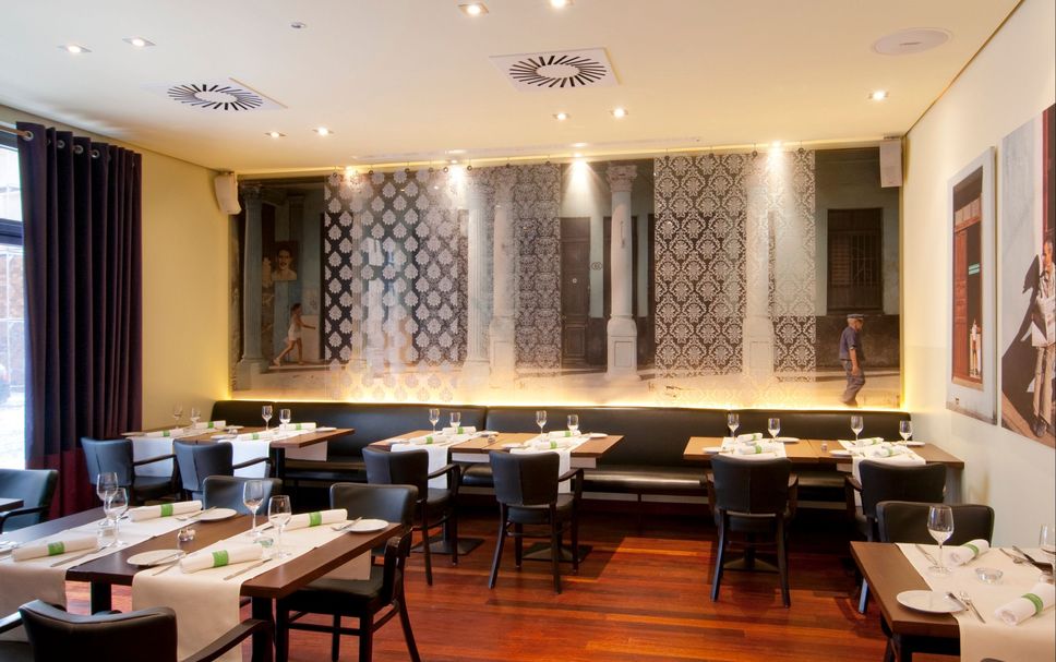 Restaurant Photo