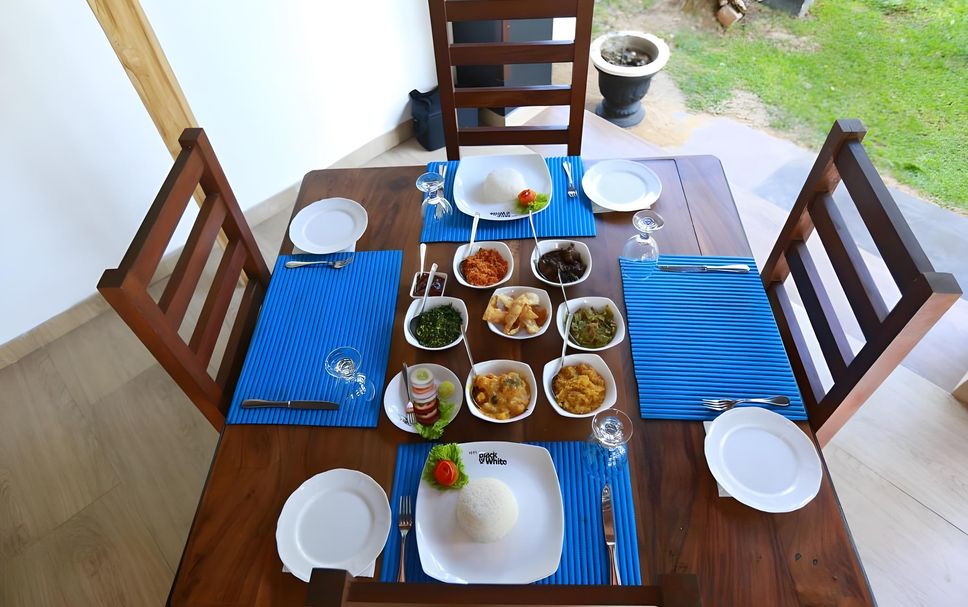 Dining room Photo
