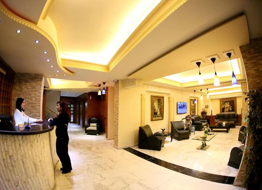 Front desk Photo