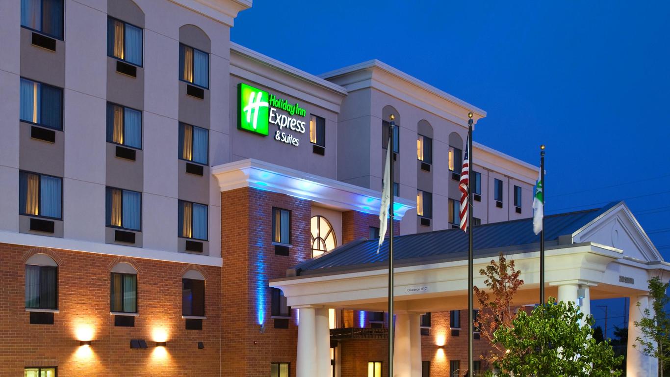 Holiday Inn Express & Suites Chicago West-O'hare Arpt Area