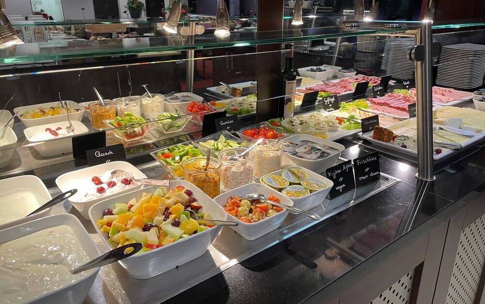 Buffet Photo