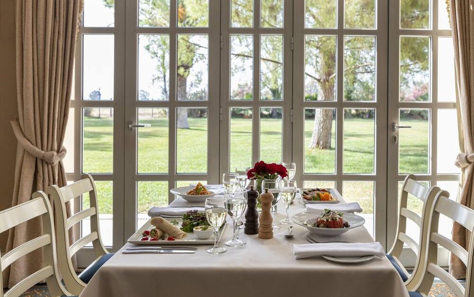 Dining room Photo
