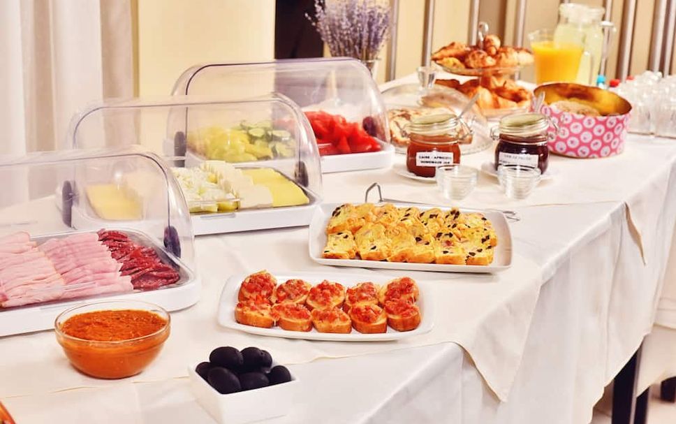 Buffet Photo