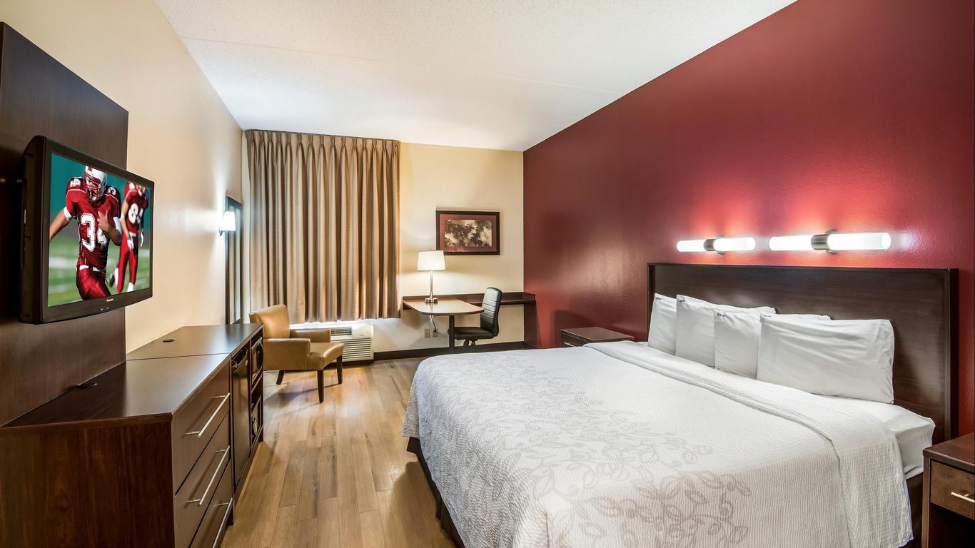 Red Roof Inn Plus+ Phoenix West