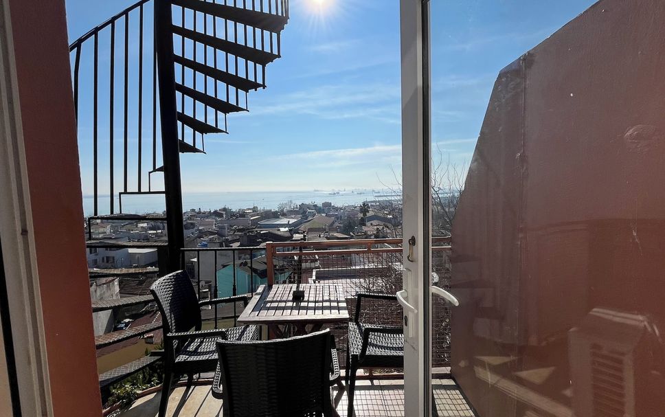 Balcony Photo