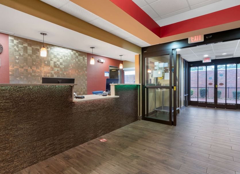 Front desk Photo