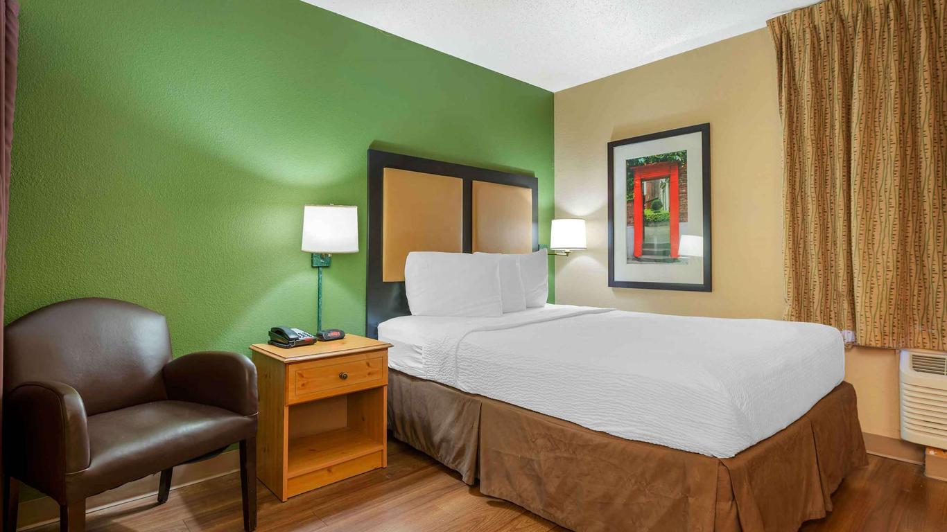 Extended Stay America Suites - Chicago - Schaumburg - Convention Center