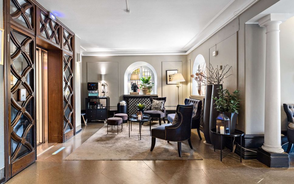 Lobby Photo