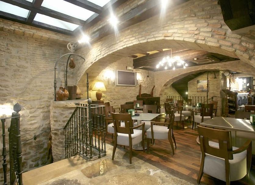 Restaurant Photo