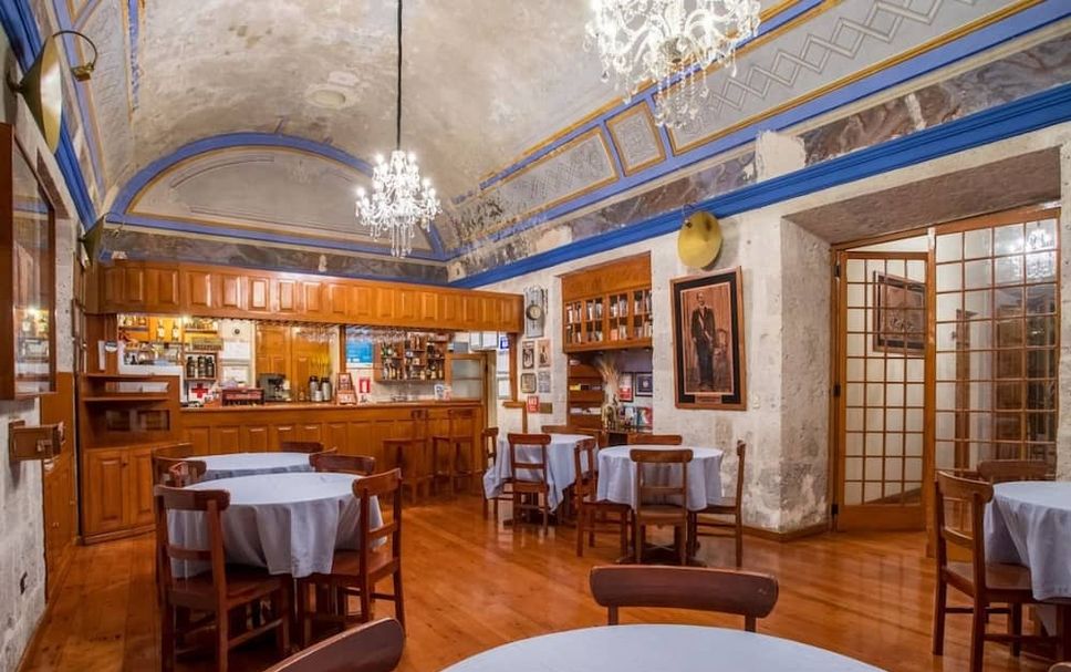 Restaurant Photo