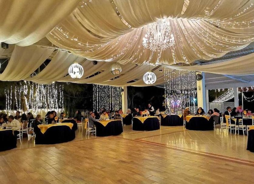 Banquet hall Photo