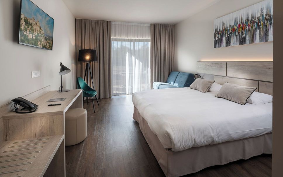 Bedroom Photo