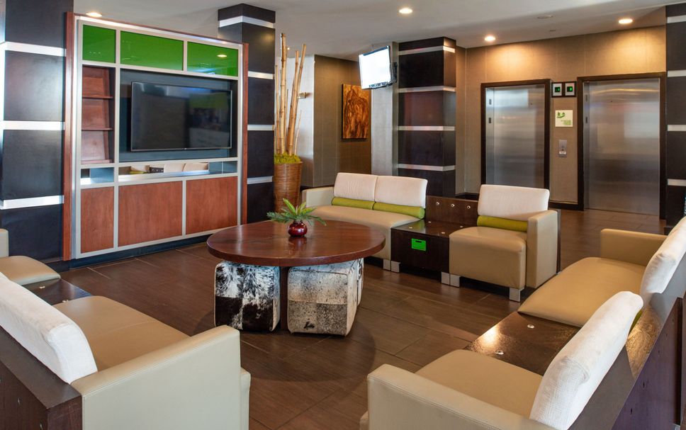 Lounge Photo