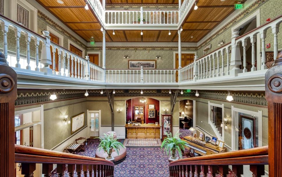 Lobby Photo