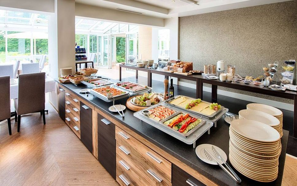 Buffet Photo