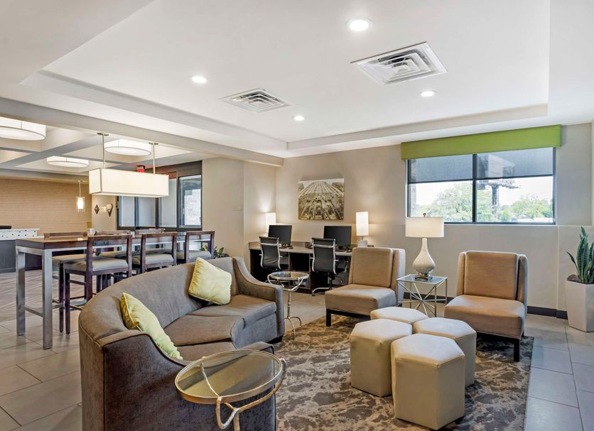 Lounge Photo