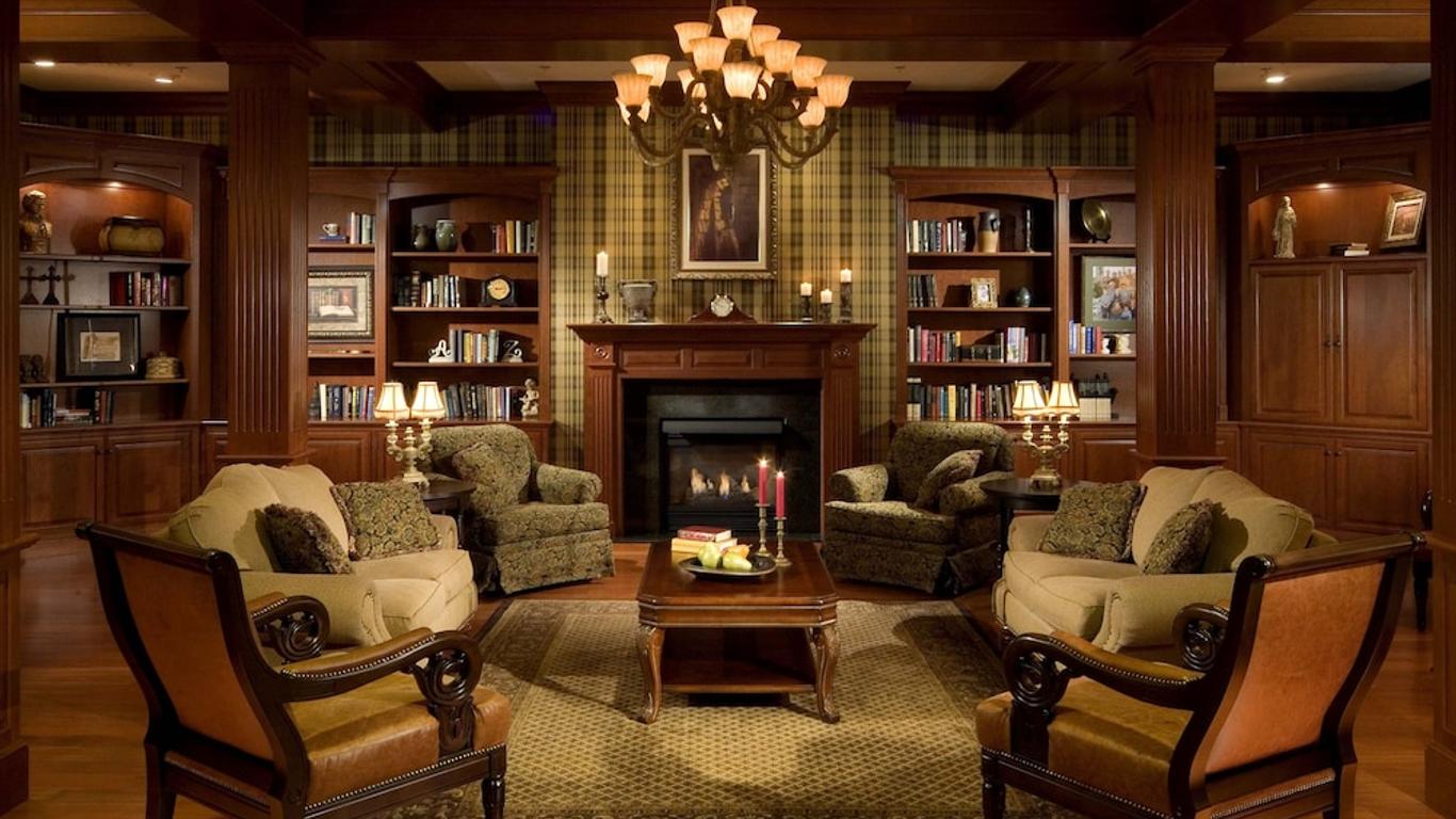 Carlisle Inn Sugarcreek