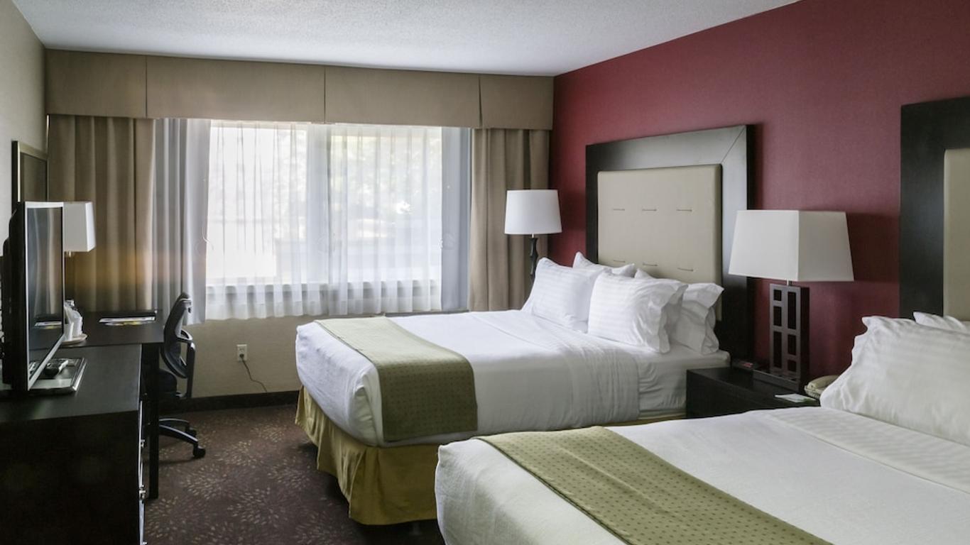 Holiday Inn Express Big Rapids, An IHG Hotel