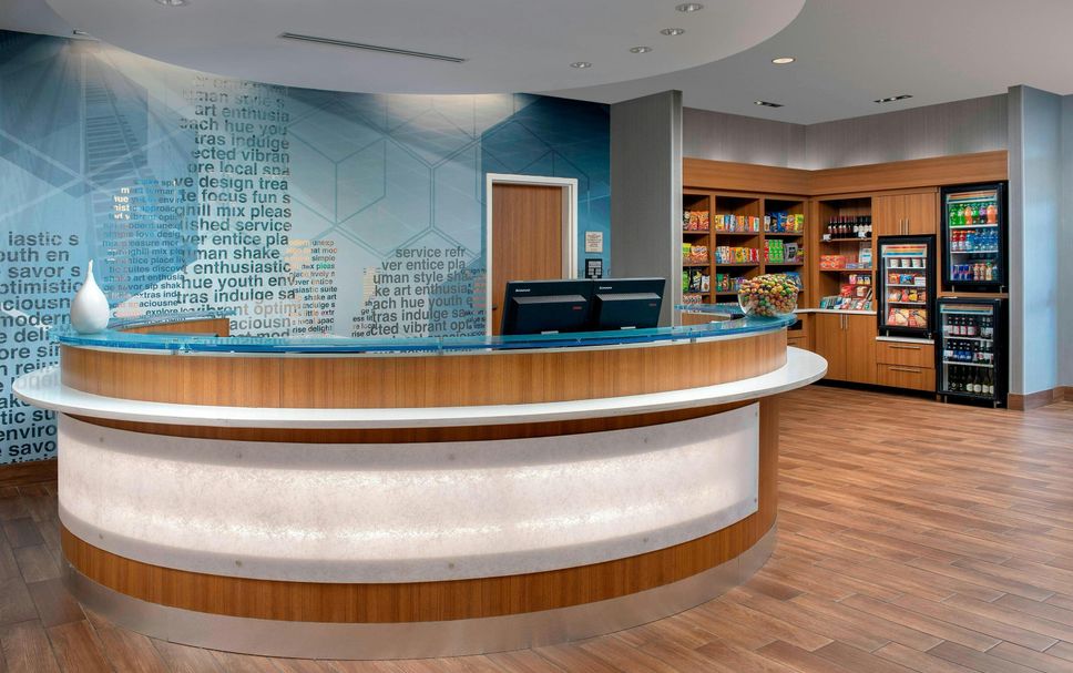 Front desk Photo
