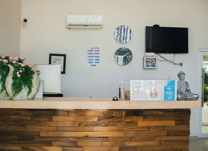 Front desk Photo