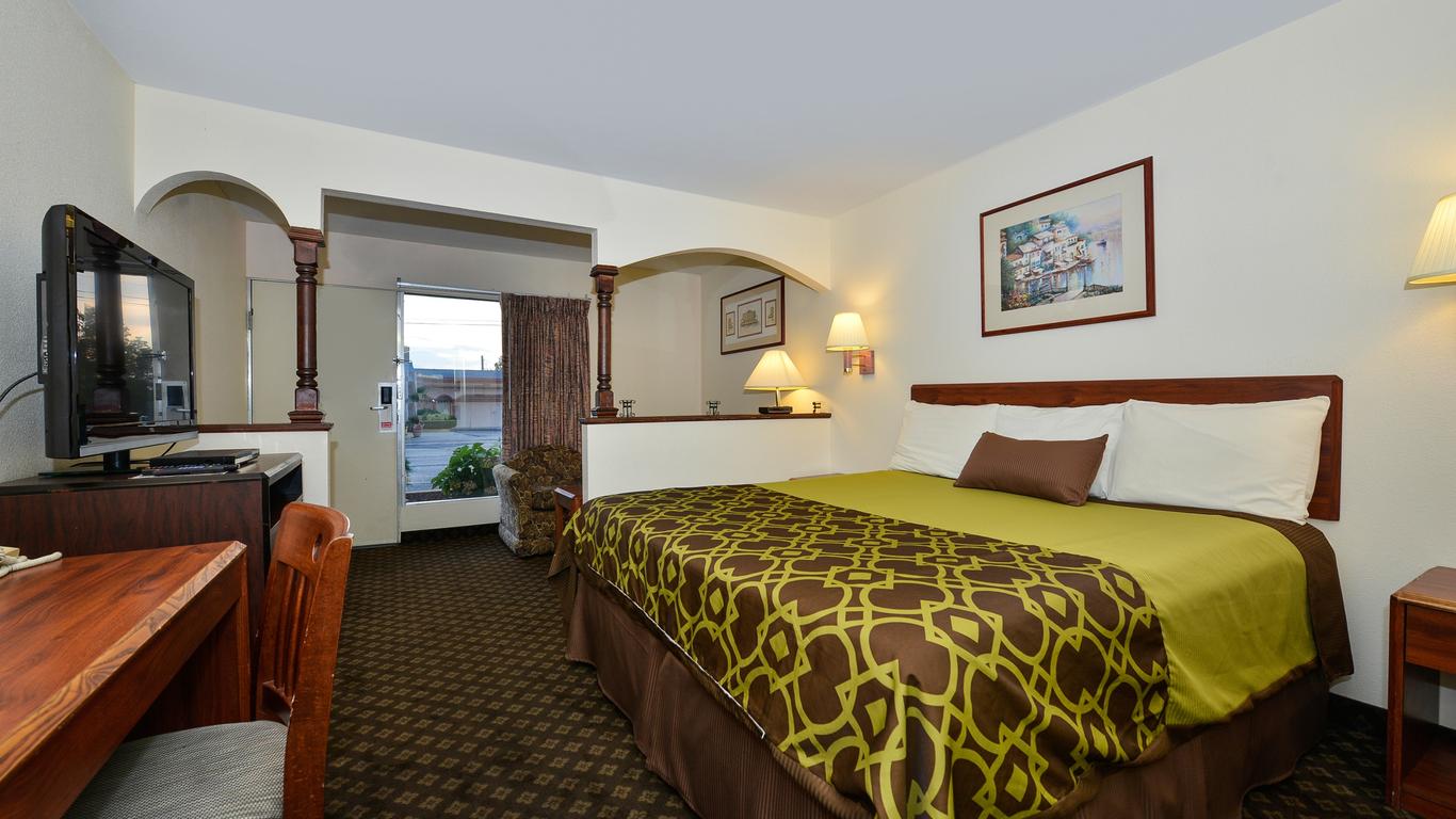 Americas Best Value Inn & Suites Williamstown