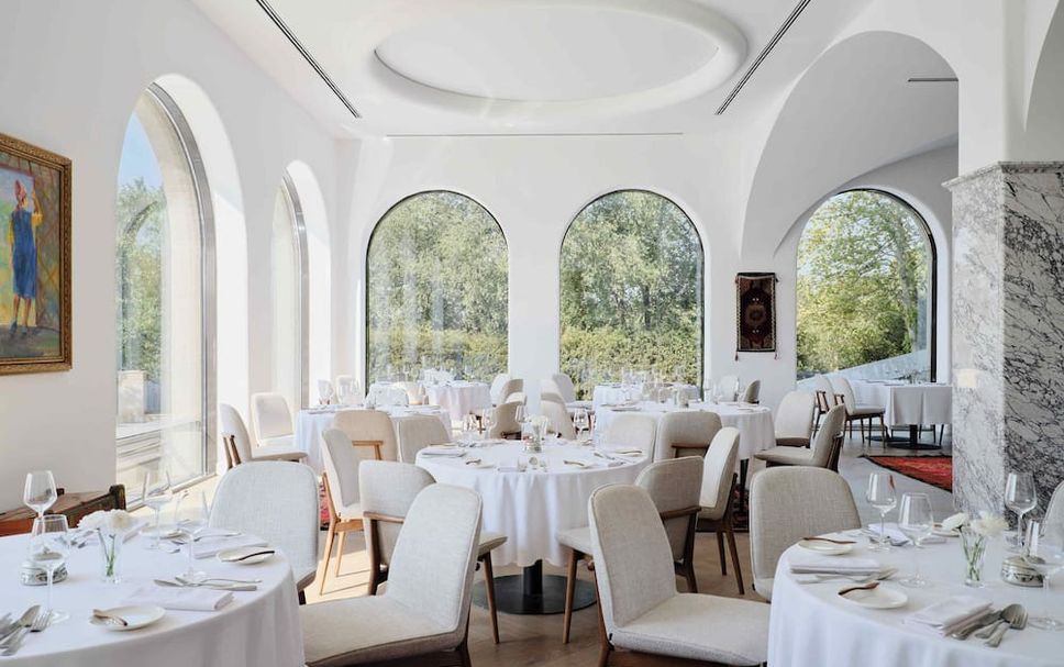 Banquet hall Photo