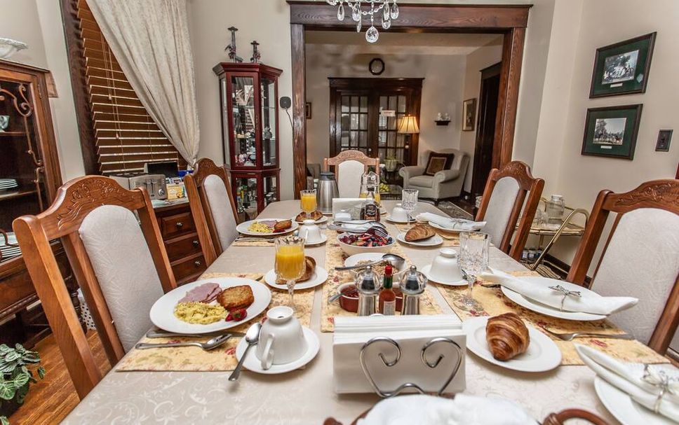 Dining room Photo