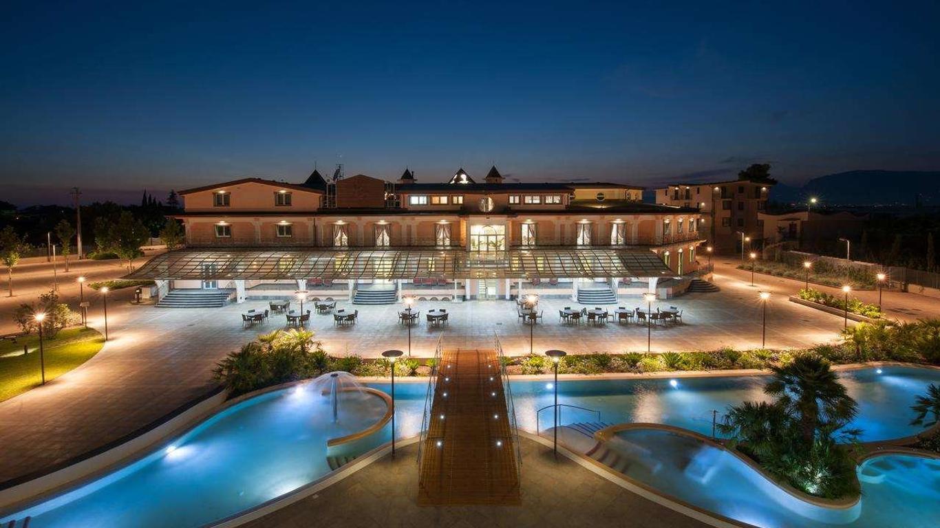 L' Araba Fenice Hotel & Resort