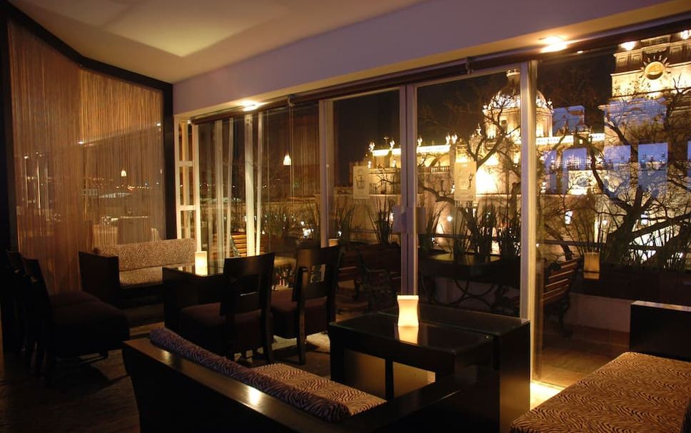 Lounge Photo