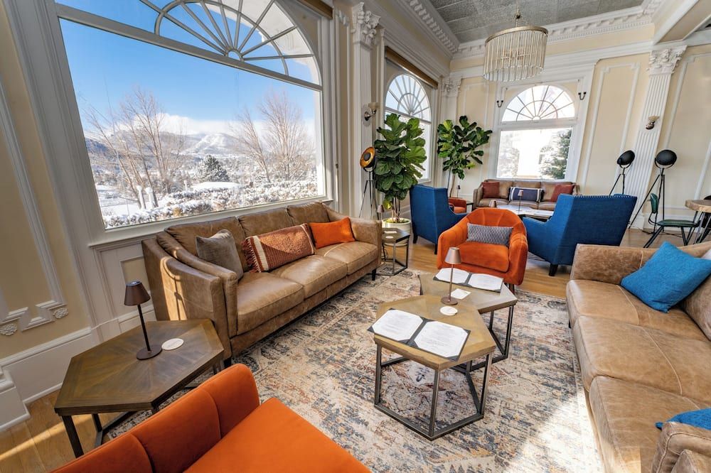 Lounge Photo